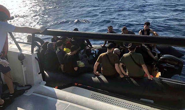 Datça&#039;da 40 düzensiz göçmen yakalandı