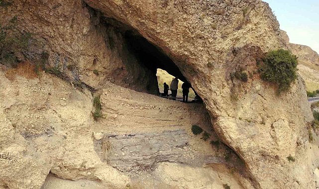 Delikli Mağara kazısında 5 bin yıllık objeler bulundu