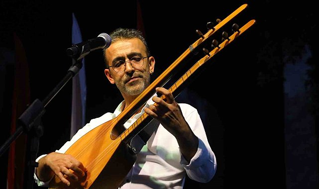 Denizli Büyükşehrin yaz konserlerinde coşku devam ediyor