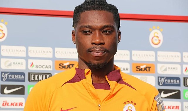 Derrick Köhn, satın alma opsiyonuyla Werder Bremen'e kiralandı