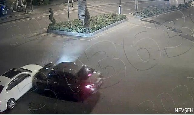 Dikkatsiz sürücüler kazalara neden oldu