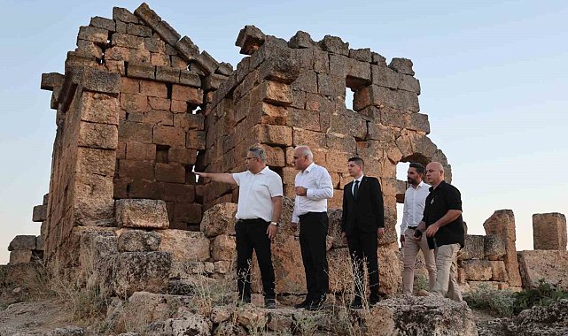 Diyarbakır Valisi Zorluoğlu, "Zerzevan Kalesi'nin yılda 500 bin civarında ziyaretçisi var"