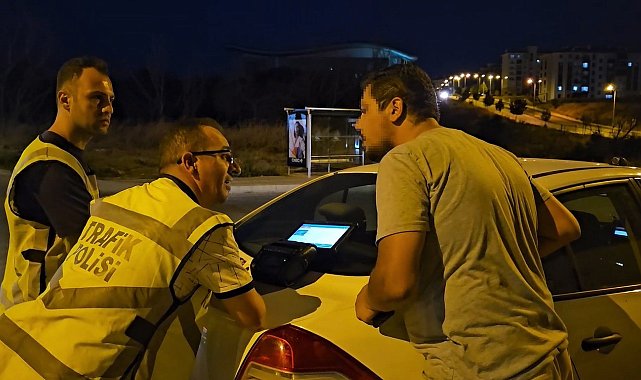 Edirne'de "dur ihtarına" uymayan alkolü tır sürücüsü dakikalarca polise dil döktü ve ağladı