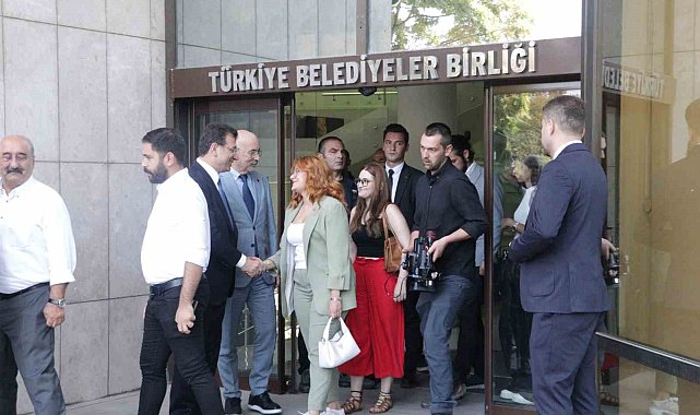 Ekrem İmamoğlu'ndan '5 yıl siyasi yasak' iddiasına açıklama geldi