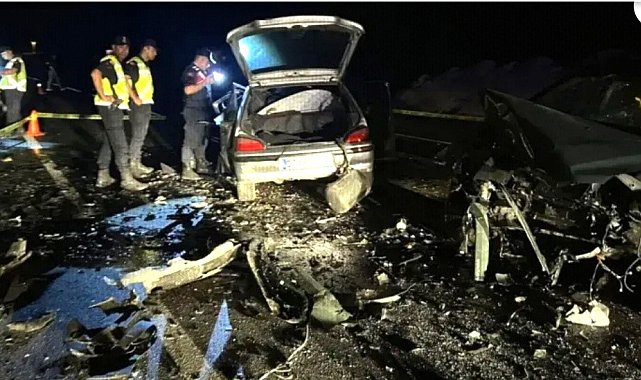 Emet'te düğün gecesi trafik kazası: Gelin ve damat hayatını kaybetti