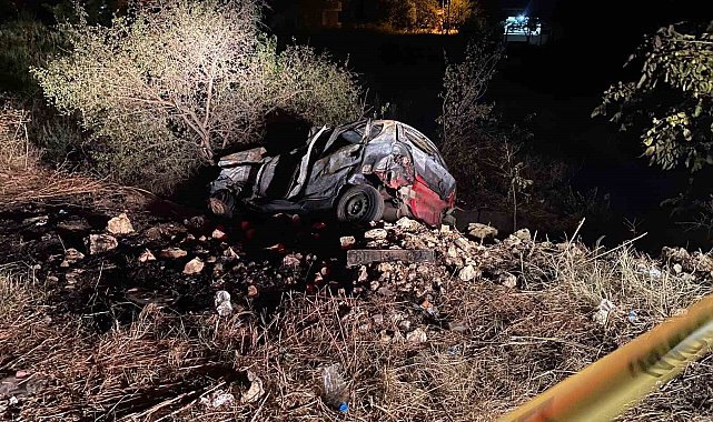 Erbaa'da feci kaza... Otobüsle otomobil çarpıştı: 2 ölü, 2'si ağır 3 yaralı