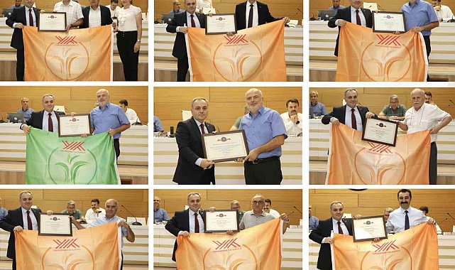 ERÜ Rektörü Prof. Dr. Fatih Altun, 'Engelsiz Üniversite Ödülleri'ni fakülte dekanlarına takdim etti