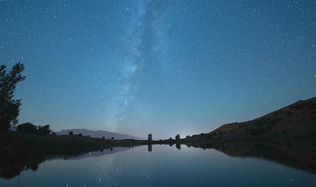 Erzincan'da perseid meteor yağmuru eşsiz görüntüleri ortaya çıkardı
