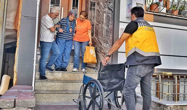 Esenyurt Belediyesinden ücretsiz "Hasta Nakil Ambulans Hizmeti"