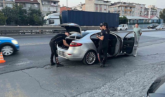 Esenyurt'ta site denetimi: 2 düzensiz göçmen yakalandı