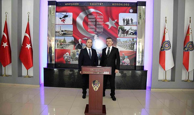 Eskişehir Emniyet Müdürü Tolga Yılmaz düzenlenen törenle görevine başladı
