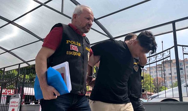 Eskişehir'de bir kişinin bacağından vurulmasıyla ilgili 2 şüpheli adliyeye sevk edildi