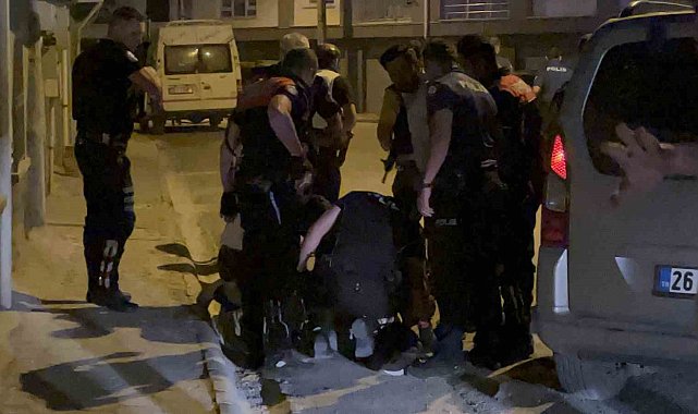Eskişehir'de olaylı gece: Polisle silahlı çatışmaya giren şahıs yakalandı