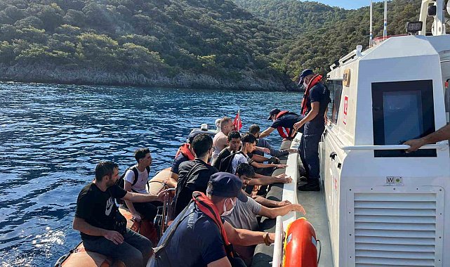 Fethiye Azizağa koyunda 48 düzensiz göçmen yakalandı