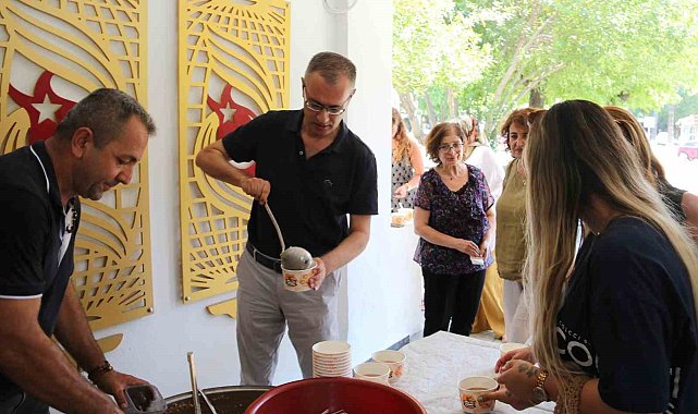 Fethiye Kaymakamlığı'ndan geleneksel aşure ikramı