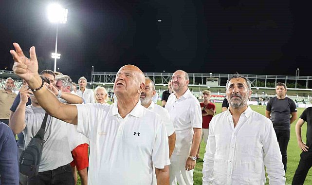 Fikret Öztürk: "Bu sahada oynanmaz diyenler görsün"
