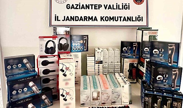 Gaziantep'te 700 bin TL değerinde kaçak teknolojik ürün ele geçirildi