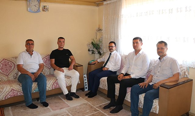 Gediz Kaymakamı Hakan Alkan Kuzey Irak'ta yaralanan askeri ziyaret etti