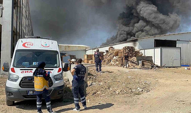 Geri dönüşüm tesisindeki yangın kontrol altına alındı
