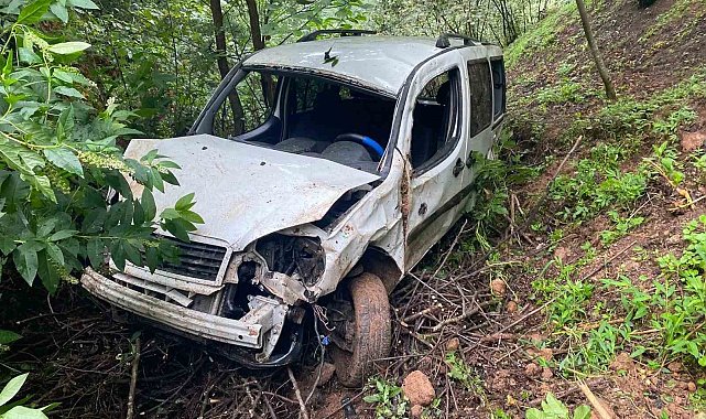 Giresun'da hafif ticari araç takla attı: 1 ölü, 1 yaralı