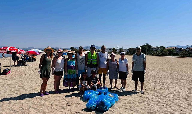 Gönüllüler Güzelçamlı sahillerini pırıl pırıl yaptı