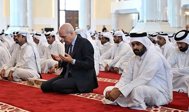 Haniye, Katar'da toprağa verildi