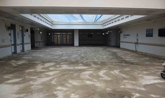 Hastanenin zemini yenileniyor