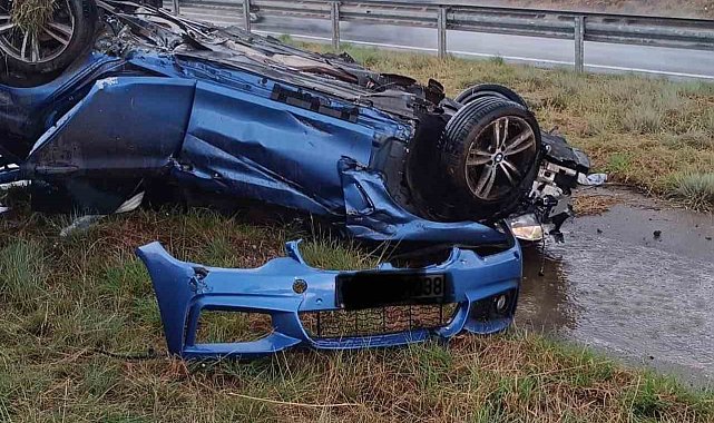 Hatay'da tek taraflı olan kazada otomobil takla attı, 3 kişi yaralandı