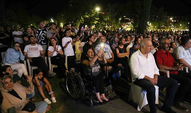 Hemşeri Dernekleri Festivali'nde İhsan Güvenç rüzgarı esti