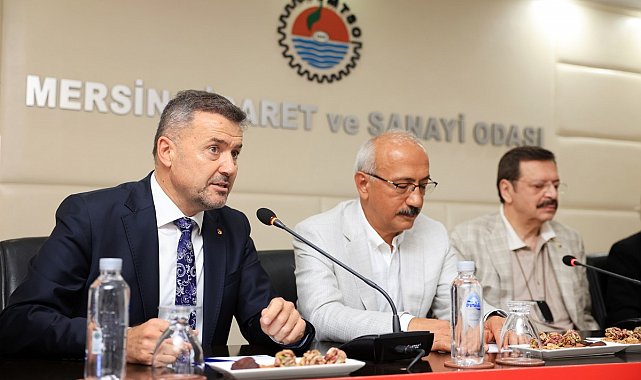 Hisarcıklıoğlu ve Elvan, Mersin&#039;de iş adamları ile bir araya geldi