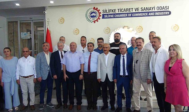 Hisarcıklıoğlu ve Elvan, Silifke'de iş adamları ile bir araya geldi