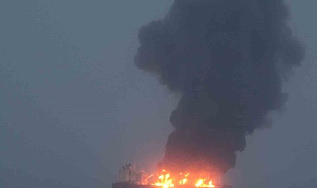 Husiler, Yunanistan bandıralı petrol tankerini vurdu