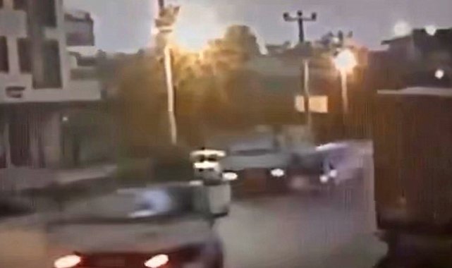 Iğdır'da meydana gelen zincirleme trafik kazası güvenlik kamerasında