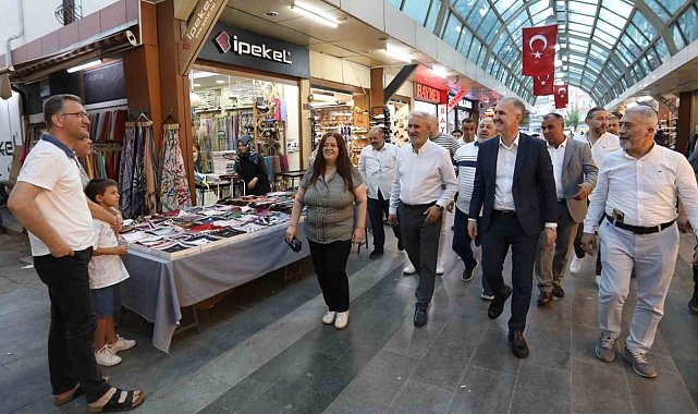 İnegöl çarşısında alışveriş şenliği bereketi