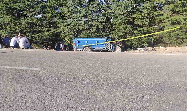 Isparta'da otomobil patpatla çarpıştı: 2 ölü, 8 yaralı