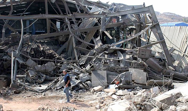 İsrail ordusu, sivillere ait evi vurdu: 9'u çocuk 15 ölü