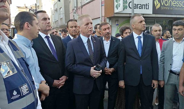 İstanbul Valisi Gül, Pendik'te İETT otobüsünün binaya çarptığı olay yerinde incelemede bulundu