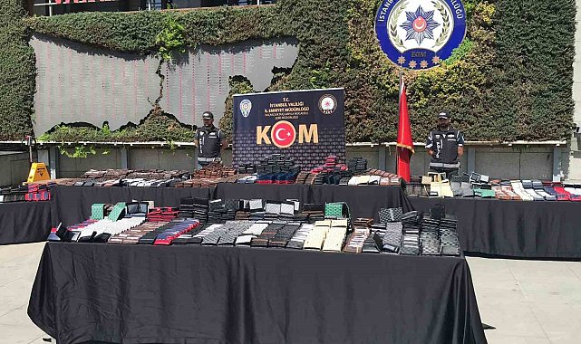 İstanbul'da kaçakçılık operasyonu: Dünyaca ünlü markalara ait 108 bin taklit ürün ele geçirildi