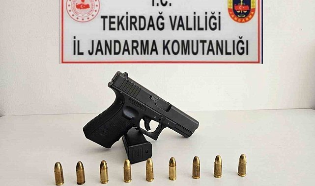 Jandarma tarafından 2 ruhsatsız tabanca ele geçirildi