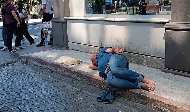 Kaldırım üzerinde uyuya kaldı, ekipler seferber oldu