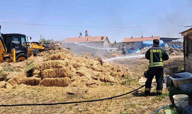 Karaman'da çıkan yangında 400 saman balyası kül oldu