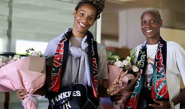 Karşıyaka Voleybol'dan iki hamle birden