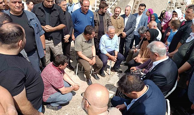 Kayseri protokolü, selde hayatını kaybeden vatandaşın ailesine taziyede bulundu