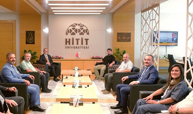 Kent Konseyi Yürütme Kurulundan Rektör Öztürk'e ziyaret