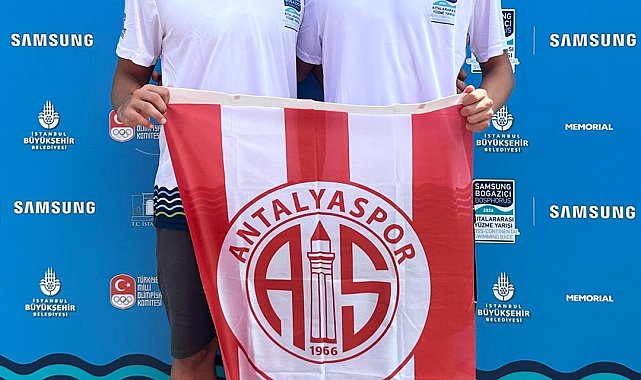 Kıtalararası yüzen Antalyasporlulardan 1 altın ve 1 bronz
