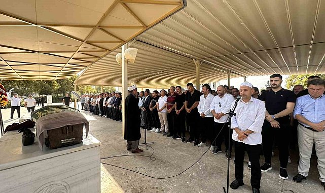 Köksal Toptan'ın kız kardeşi Semra Tuna son yolculuğuna uğurlandı