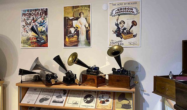 Koleksiyoner Raif Kara, geçmişin sesini geleceğe taşıyor