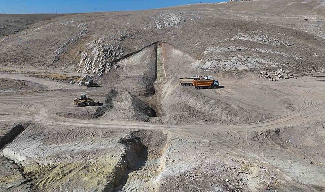 Konya Büyükşehir&#039;den 450 bin metreküplük sel kalkanı