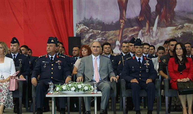 Konya'da komuta ve sancak devir teslim töreni