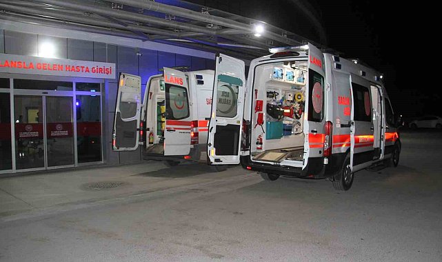 Konya'da motosiklet devrildi: 2 yaralı